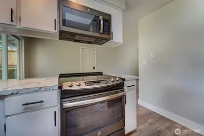 7630 NE Beachwood Avenue, Poulsbo, WA 98370 - Photo 13