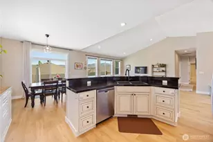 452 Spring View Pl, Chelan, WA 98816 - Photo 15