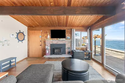 10873 Point Vashon Drive SW, Vashon, WA 98070 - Photo 7