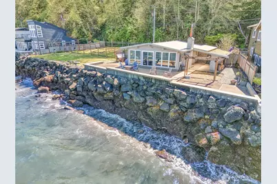 10873 Point Vashon Drive SW, Vashon, WA 98070 - Photo 1