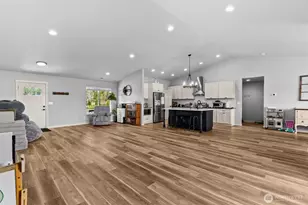 136 Faun Rae Ln, Chehalis, WA 98532 - Photo 5