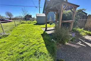 2410 Pacific Ave, Hoquiam, WA 98550 - Photo 27