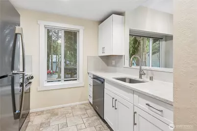 14526 NE 31st Street #16-C, Bellevue, WA 98007 - Photo 3