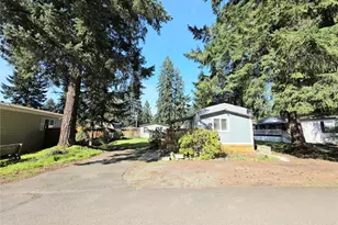 8815 226th St E, Graham, WA 98338 - Photo 17