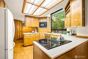 14310 SE 63rd St, Bellevue, WA 98006 - Photo 7