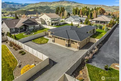 3512 Dianna Way, Wenatchee, WA 98801 - Photo 9