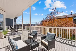 920 4th Ave N, Seattle, WA 98109 - Photo 21