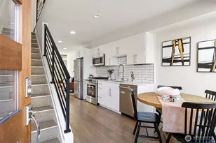 1827 NW 85th St, Seattle, WA 98117 - Photo 3