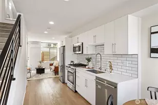 1827 NW 85th St, Seattle, WA 98117 - Photo 5