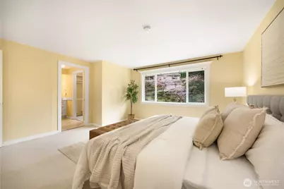 5235 Highland Drive, Bellevue, WA 98006 - Photo 17