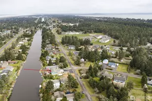 401 Canal Dr SE, Ocean Shores, WA 98569 - Photo 37