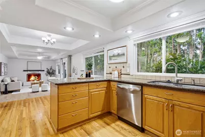 12211 NE 139th Place, Kirkland, WA 98034 - Photo 11