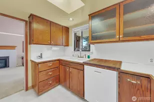 14317 23rd Pl NE, Seattle, WA 98125 - Photo 21