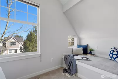 1439 Huckleberry Cir, Issaquah, WA 98029 - Photo 23