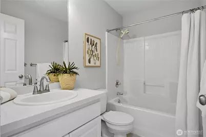 1439 Huckleberry Cir, Issaquah, WA 98029 - Photo 25