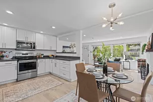 2018 NE 97th St, Seattle, WA 98115 - Photo 13