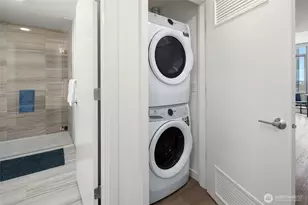 800 Columbia St, Seattle, WA 98104 - Photo 11