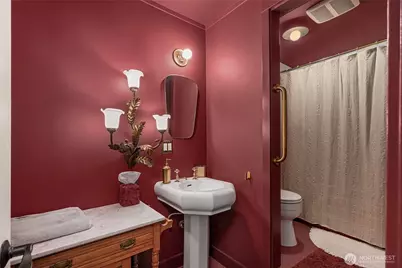 15335 Sunrise Drive NE, Bainbridge Island, WA 98110 - Photo 31