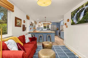 15335 Sunrise Drive NE, Bainbridge Island, WA 98110 - Photo 21