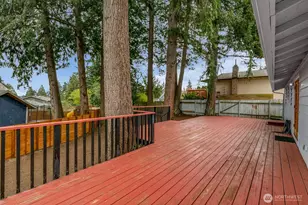 21713 Meridian Ave S, Bothell, WA 98021 - Photo 17