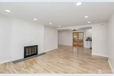 21713 Meridian Avenue S, Bothell, WA 98021 - Photo 5