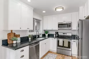 21713 Meridian Ave S, Bothell, WA 98021 - Photo 11