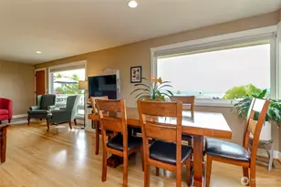 953 S Mountain View Ave, Tacoma, WA 98465 - Photo 19