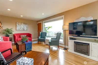 953 S Mountain View Avenue, Tacoma, WA 98465 - Photo 17
