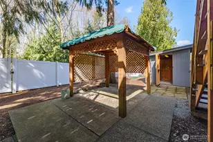 2121 S Cedar Hills Dr, Mount Vernon, WA 98274 - Photo 37