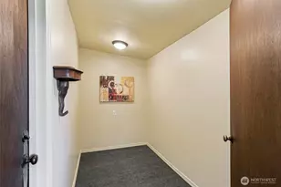 1223 N 188th St, Shoreline, WA 98133 - Photo 17