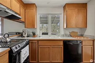 16302 230th Ave SE, Maple Valley, WA 98038 - Photo 19