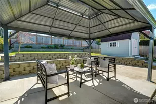 808 Renton Ave S, Renton, WA 98057 - Photo 33