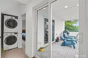 933 N 91st St, Seattle, WA 98103 - Photo 23