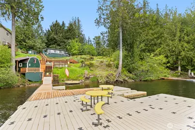 18545 W Big Lake Boulevard, Mount Vernon, WA 98274 - Photo 1