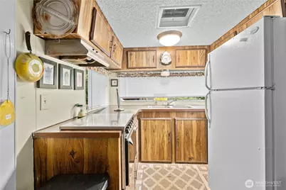 18545 W Big Lake Boulevard, Mount Vernon, WA 98274 - Photo 17