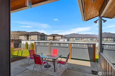 1320 Seneca Street, Wenatchee, WA 98801 - Photo 3