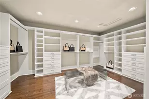 10021 NE 16th Pl, Bellevue, WA 98004 - Photo 27