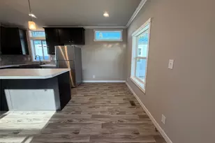 2010 Broadway Ave, Hoquiam, WA 98550 - Photo 11