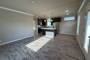 2010 Broadway Ave, Hoquiam, WA 98550 - Photo 9