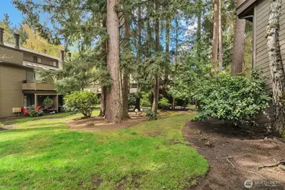 19115 Ballinger Way NE #102, Lake Forest Park, WA 98155 - Photo 21