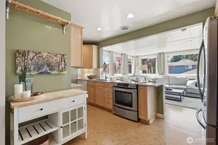 4725 SW Graham St, Seattle, WA 98136 - Photo 9