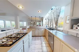 627 N Waugh Rd, Mount Vernon, WA 98273 - Photo 23