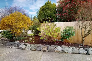 627 N Waugh Rd, Mount Vernon, WA 98273 - Photo 9