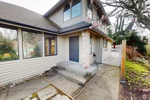 627 N Waugh Rd, Mount Vernon, WA 98273 - Photo 3