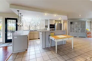 627 N Waugh Rd, Mount Vernon, WA 98273 - Photo 15