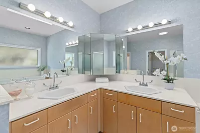 2800 68th Avenue SE, Mercer Island, WA 98040 - Photo 25