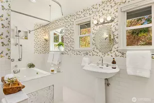 6490 NE Dapple Ct, Bainbridge Island, WA 98110 - Photo 31