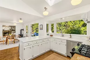 6490 NE Dapple Ct, Bainbridge Island, WA 98110 - Photo 13