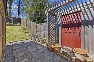 25681 NE School House Pl, Kingston, WA 98346 - Photo 33