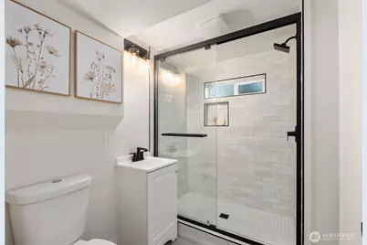 14240 Lake Hills Boulevard, Bellevue, WA 98007 - Photo 27